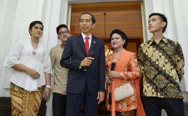 Kontroversial-Pernikahan-Putra-Jokowi-Beda-Agama-Gibran-Berikan-Alat-Salat-ke-Selvi