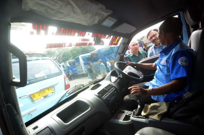 ekoshilman_angkot_original_04