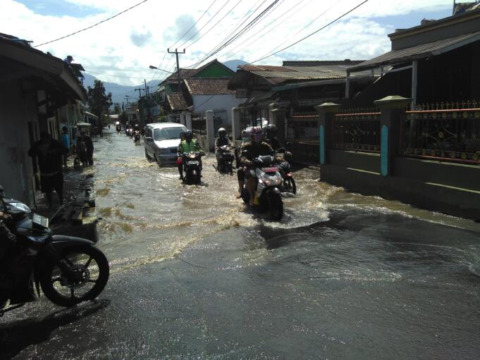 Hujan Banjir bandung Hujan Banjir bandung