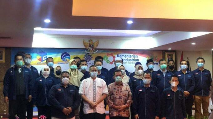 Pengukuhan DPD Gradasi oleh Gubernur Kepri Pengukuhan DPD Gradasi oleh Gubernur Kepri