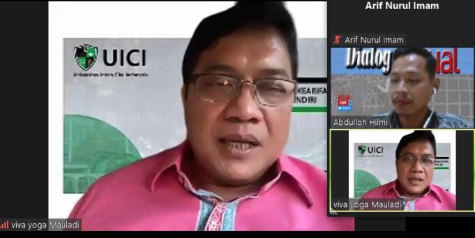 Tangkapan Layar Juru Bicara Partai Amanat Nasional (PAN), Viva Yoga Mauladi dalam diskusi virtual bertajuk ‘PAN Merapat ke Jokowi: Manuver atau Dukungan Riil’ yang diselenggarakan Aktual.news pada Jumat (27/8) sore. Tangkapan Layar Juru Bicara Partai Amanat Nasional (PAN), Viva Yoga Mauladi dalam diskusi virtual bertajuk ‘PAN Merapat ke Jokowi: Manuver atau Dukungan Riil’ yang diselenggarakan Aktual.news pada Jumat (27/8) sore.