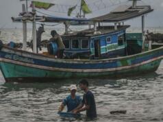 WALHI: Perjanjian ART RI–AS Berpotensi Ancam Subsidi Nelayan Nelayan membawa ikan hasil tangkapannya di Teluk Labuan, Pandeglang, Banten, Selasa (14/12)/Antara