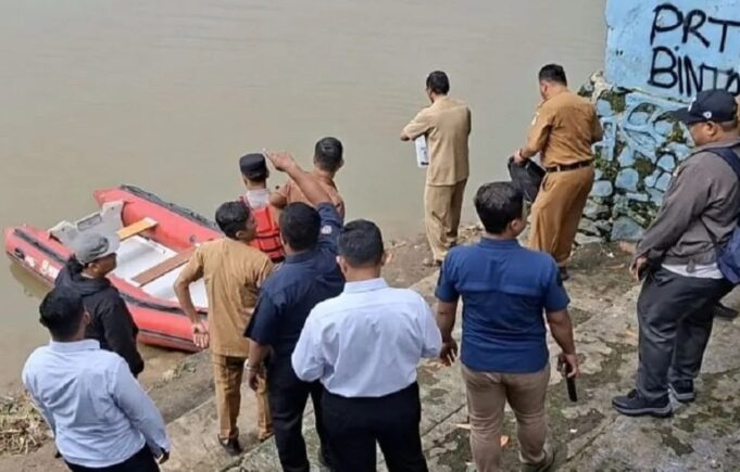 pencemaran kali cisadane