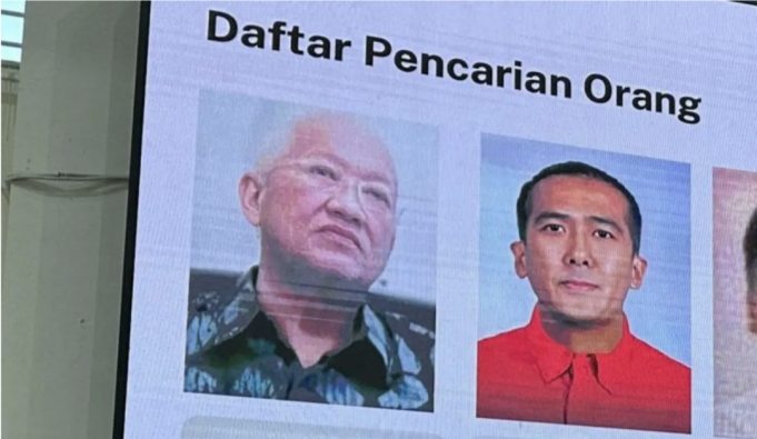 Screenshot 2026-06-05 at 12.36.04 PM Ilustrasi - Foto Paulus Tannos (kiri) yang telah dimasukkan ke dalam daftar pencarian orang (DPO) sejak 19 Oktober 2021 saat ditampilkan pimpinan Komisi Pemberantasan Korupsi, di Gedung Juang, Jakarta, Rabu (6/8/2025). ANTARA/Rio Feisal. (A)