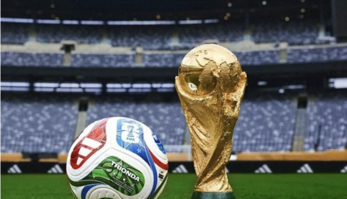 Screenshot 2026-06-19 at 9.52.34 AM ilustrasi - Bola dan trofi Piala Dunia FIFA di sebuah stadion. ANTARA/Anadolu Agency/pri.